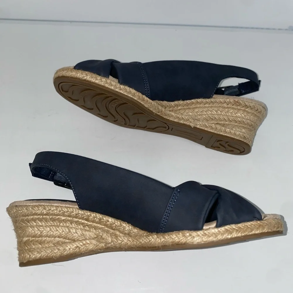easy street heel buckle
